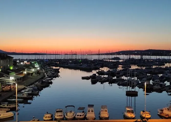 Apartman Ziza Biograd Na Moru